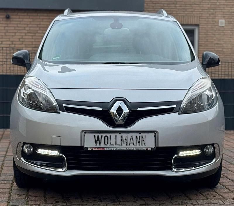 Gebraucht Renault Scénic III 110 PS (80 kW) 2013 Silber Van / Kleinbus