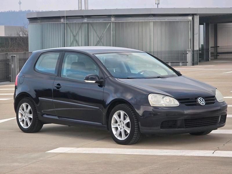 Schwarz Gebraucht 2004 VW Golf V Kleinwagen | 1.000 € (Superpreis) - Bild 1/4