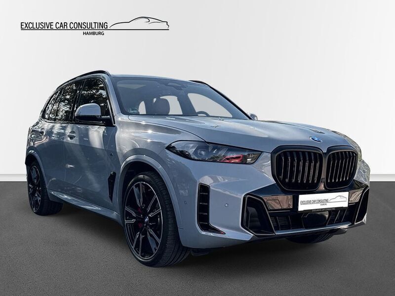 Grau Gebraucht 2024 BMW X5 Sport Line SUV | 93.990 € (Teuer) - Bild 1/4