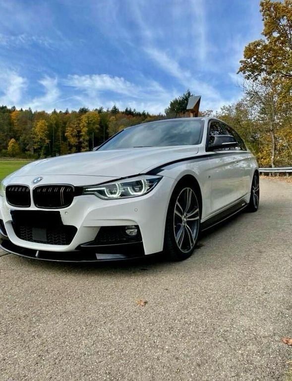 Gebraucht BMW 330 M Sport 258 PS (189 kW) 2015 Weiß Limousine