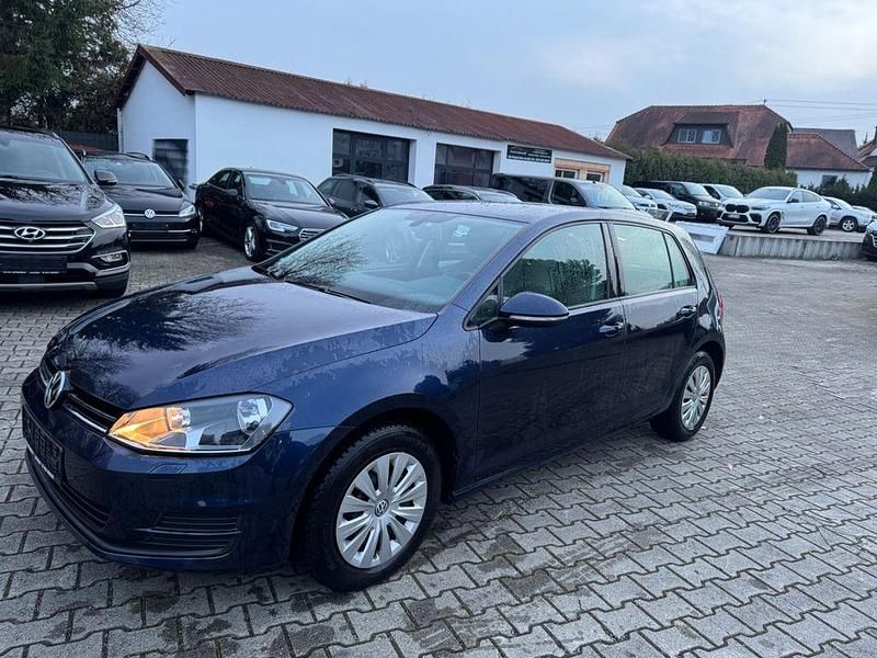 Gebraucht VW Golf VII Trendline 110 PS (80 kW) 2015 Blau Limousine