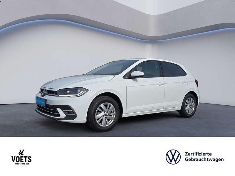 Weiß Gebraucht 2024 VW Polo Style Limousine | 18.980 € (Guter Preis) - Bild 1/4