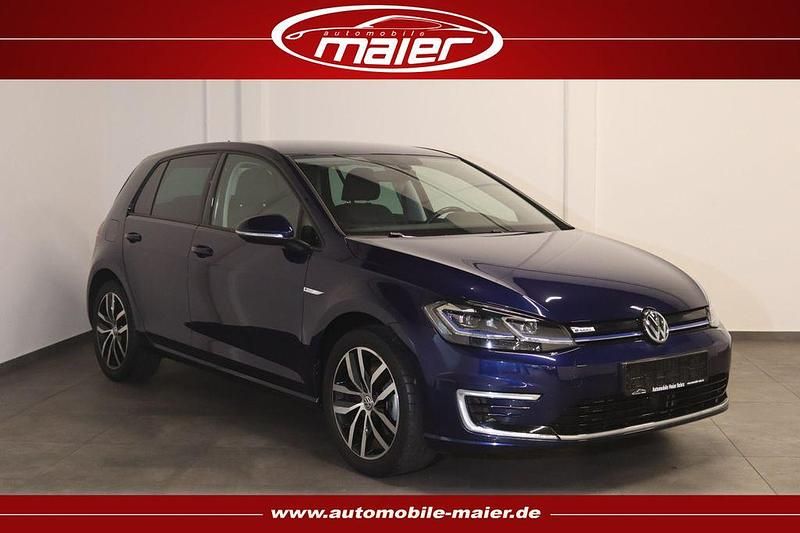 Blau Gebraucht 2020 VW e-Golf Comfortline Kleinwagen | 14.900 € (Fairer Preis) - Bild 1/4