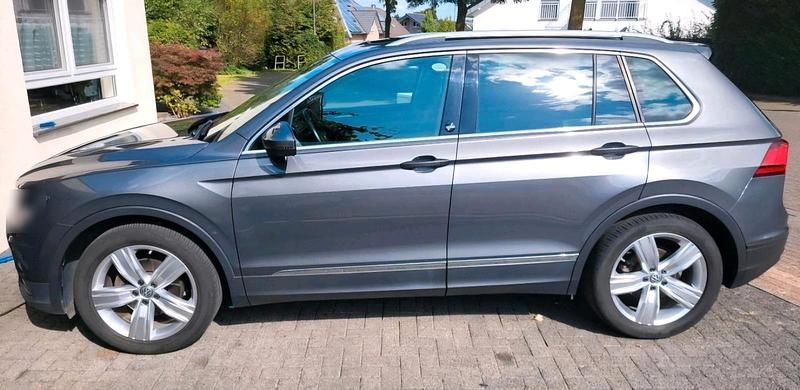 Gebraucht VW Tiguan Sound 150 PS (110 kW) 2017 Grau SUV
