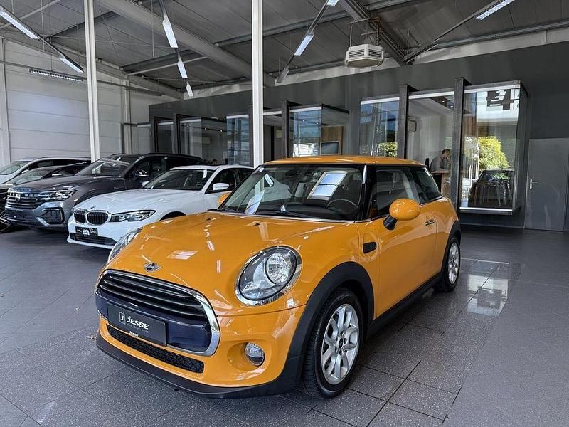 Volcanic orange Gebraucht 2017 Mini Cooper Kleinwagen | 12.990 € (Fairer Preis) - Bild 1/4