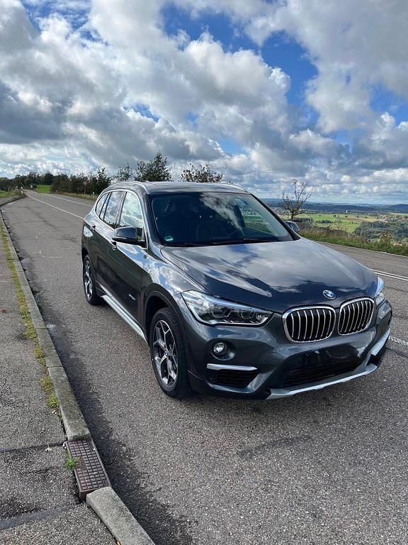 Gebraucht BMW X1 Advantage 192 PS (141 kW) 2017 Grau SUV