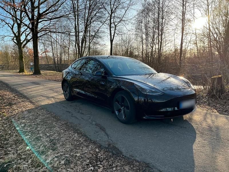 Usado Tesla Model 3 Standard Range Plus 226 kW (308 CV) 2022 Negro Berlina