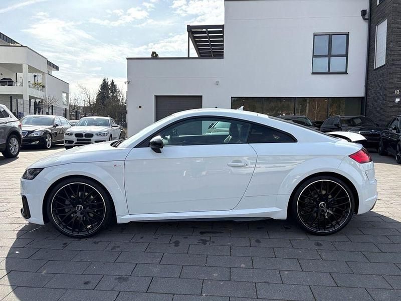 Gebraucht Audi TT S-Line 197 PS (144 kW) 2023 Weiß Cabrio