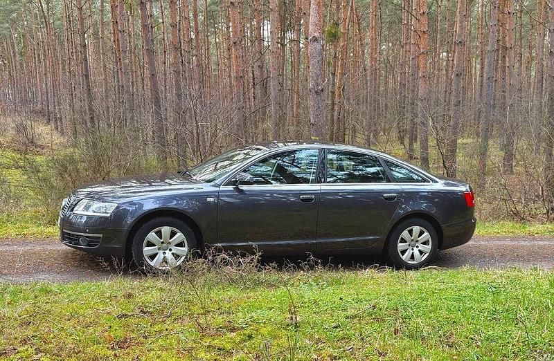 Grau Gebraucht 2005 Audi A6 Limousine | 5.800 € (Fairer Preis) - Bild 1/4