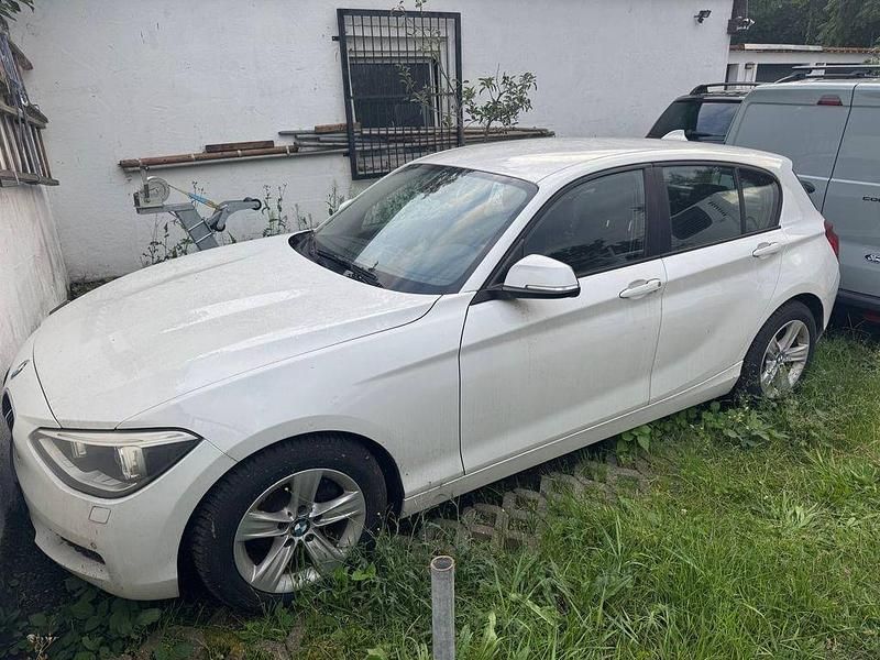 Weiß Gebraucht 2012 BMW 114 Kleinwagen | 3.800 € (Superpreis) - Bild 1/4
