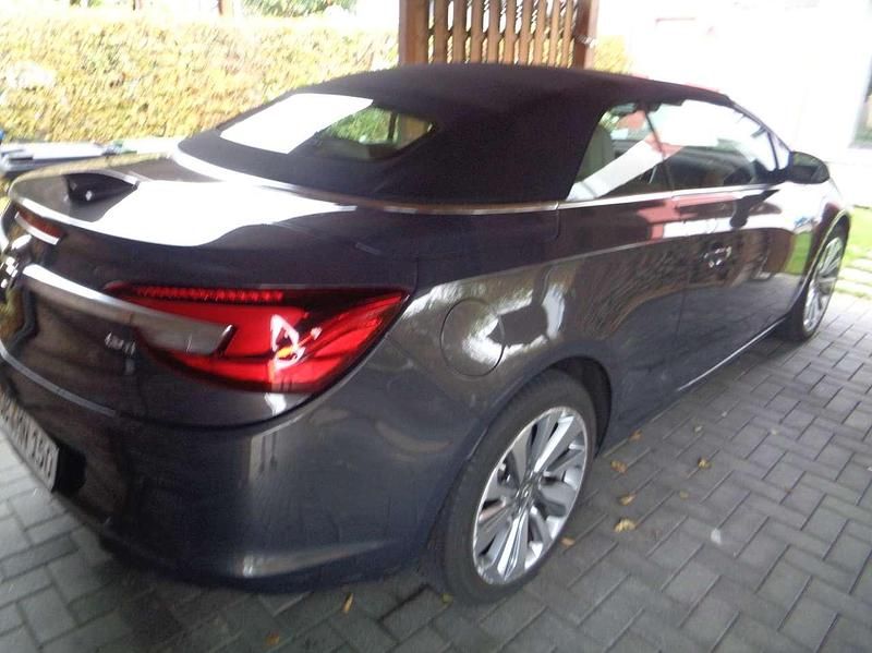 Gebraucht Opel Cascada Innovation 170 PS (125 kW) 2016 Grau Cabrio