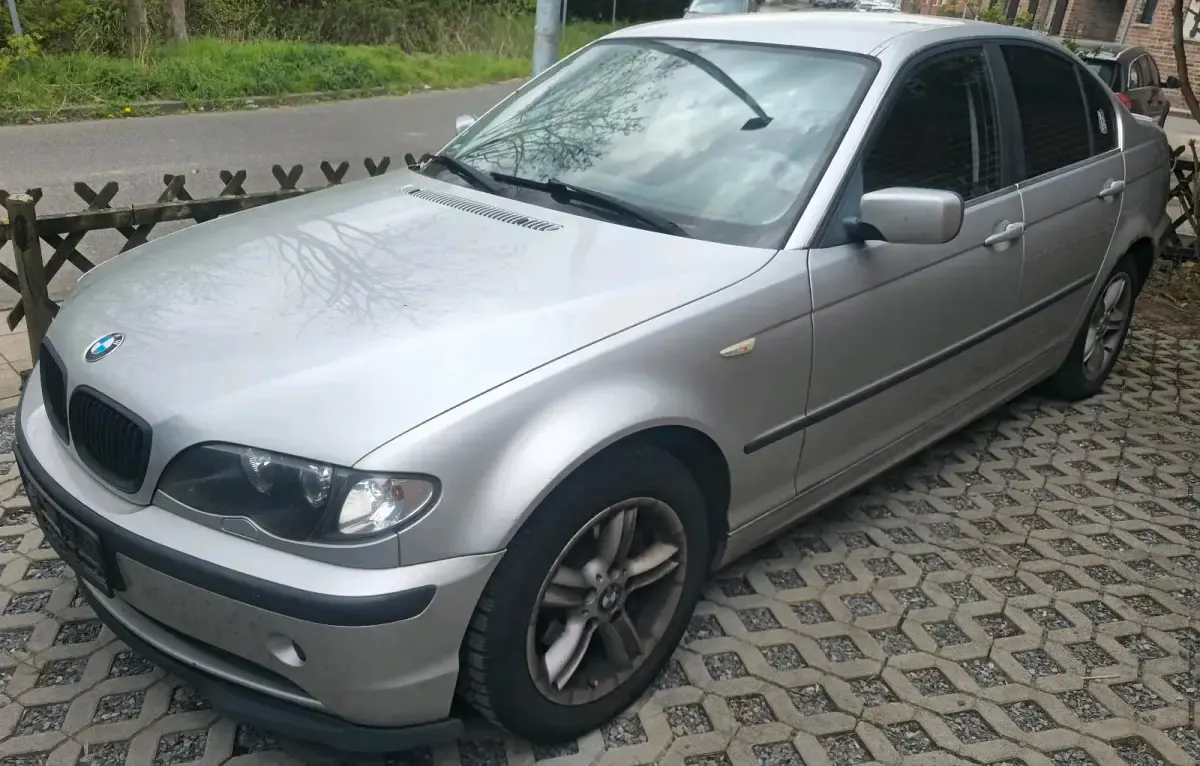 Usata BMW 320 170 CV (125 kW) 2003 Argento Berlina