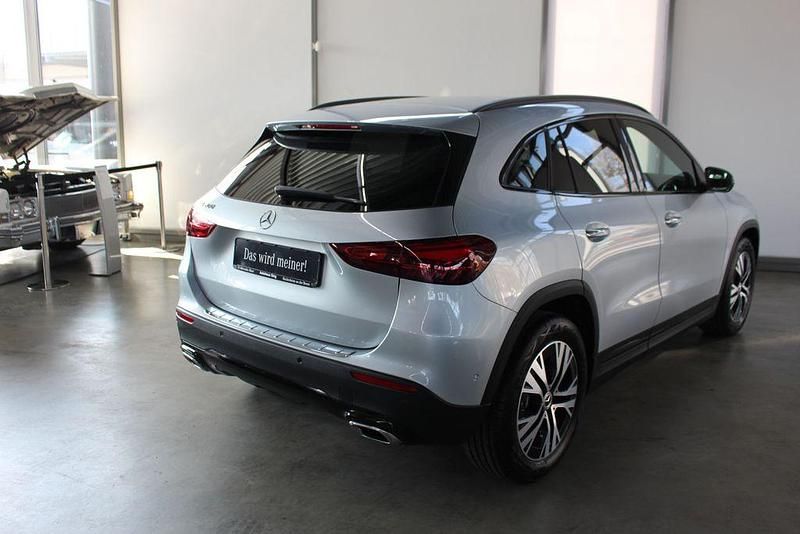 Gebraucht Mercedes GLA200 Progressive 163 PS (119 kW) 2025 Silber , metalliclack hightechsilber SUV