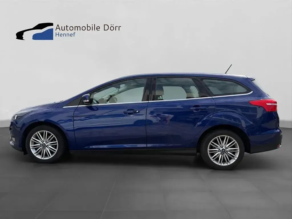 Gebraucht Ford Focus Cool & Connect 125 PS (91 kW) 2018 Blau Limousine