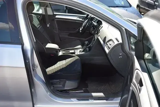 Gebraucht VW Golf VII Cup 110 PS (80 kW) 2014 Silber Limousine