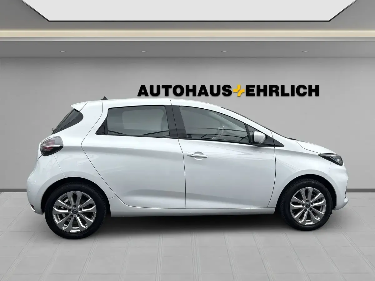Gebraucht Renault Zoe Experience 50 kW (69 PS) 2020 Gletscherweiss Kleinwagen