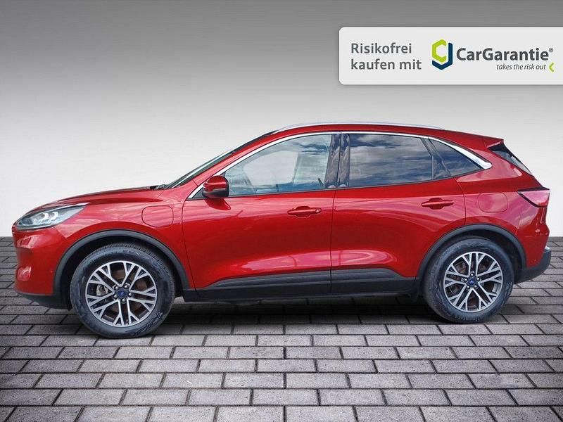 Gebraucht Ford Kuga Titanium 224 PS (164 kW) 2021 Rot / lucid rot (metallic) SUV