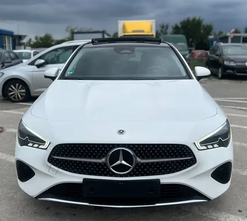 Gebraucht Mercedes CLA220 Shooting Brake 190 PS (139 kW) 2023 Weiß Kombi