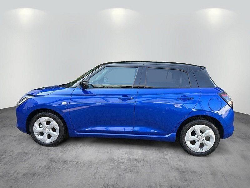 Gebraucht Suzuki Swift Comfort 83 PS (61 kW) 2025 Frontier blue / super black pe Kleinwagen