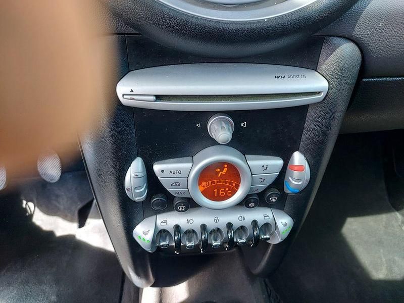 Usado Mini Cooper 122 HP (89 kW) 2010 Prateado Citadino