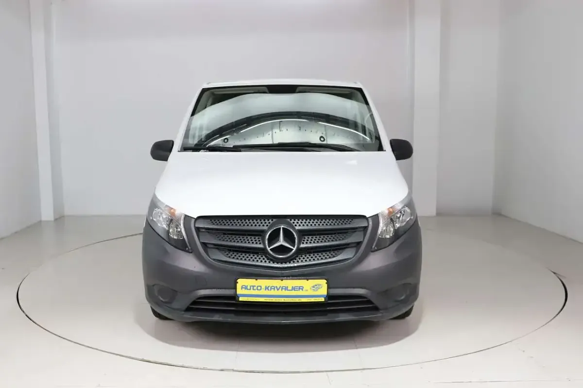 Gebraucht Mercedes Vito 163 PS (119 kW) 2021 Weiß Van