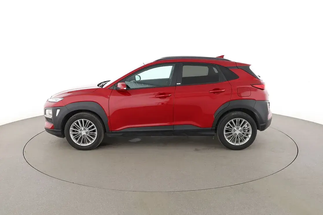 Gebraucht Hyundai Kona YES! 120 PS (88 kW) 2020 Rot SUV