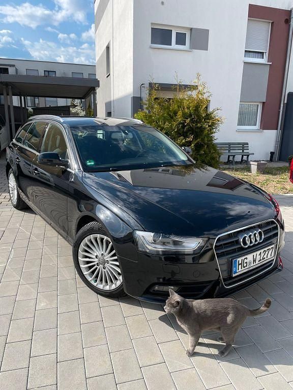 Gebraucht Audi A4 Attraction 120 PS (88 kW) 2014 Schwarz Kombi