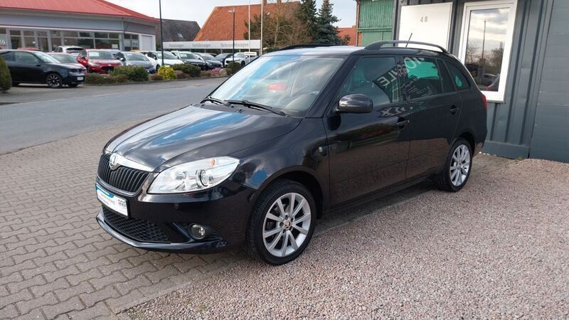 Schwarz Gebraucht 2014 Skoda Fabia Best of Kleinwagen | 8.499 € (Fairer Preis) - Bild 1/4