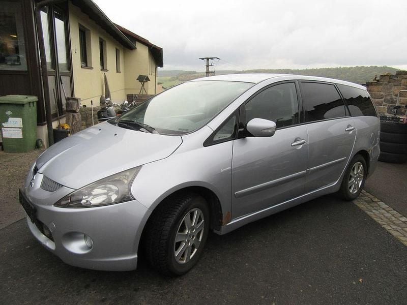 Silber Gebraucht 2006 Mitsubishi Grandis Intense Van / Kleinbus | 1.350 € (Guter Preis) - Bild 1/4