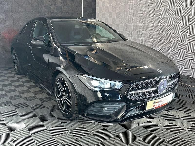 Schwarz Gebraucht 2019 Mercedes CLA180 AMG line Limousine | 25.850 € (Fairer Preis) - Bild 1/4