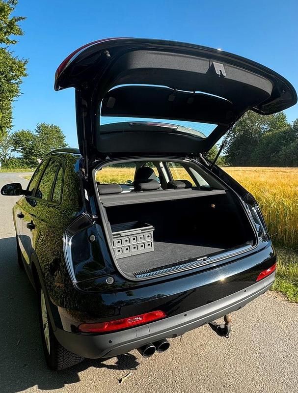 Gebraucht Audi Q3 Ambiente 140 PS (102 kW) 2013 Schwarz SUV