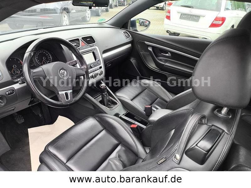Gebraucht VW Eos 122 PS (89 kW) 2013 Blau Cabrio