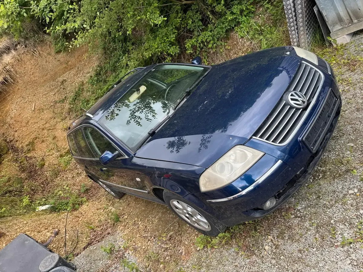 Gebraucht VW Passat 131 PS (96 kW) 2003 Blau Kombi