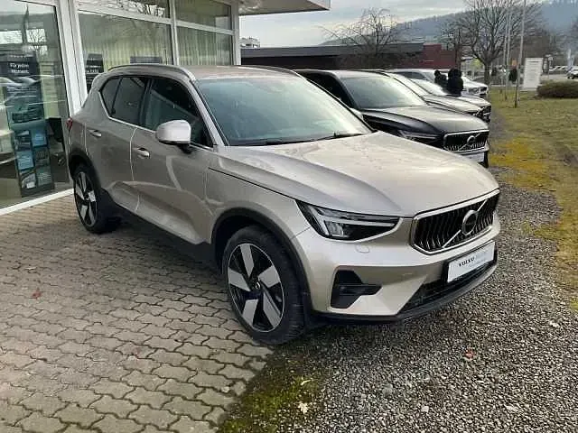 Gebraucht Volvo XC40 Plus 192 PS (141 kW) 2022 Beige SUV