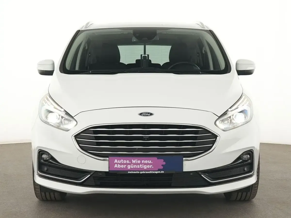 Gebraucht Ford S-MAX Titanium 150 PS (110 kW) 2022 Frost weiss Van / Kleinbus