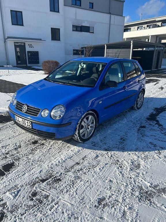 Blau Gebraucht 2003 VW Polo Basis Limousine | 2.500 € (Etwas zu teuer) - Bild 1/4