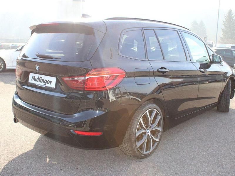 Gebraucht BMW 218 Advantage 150 PS (110 kW) 2017 Schwarz Van / Kleinbus