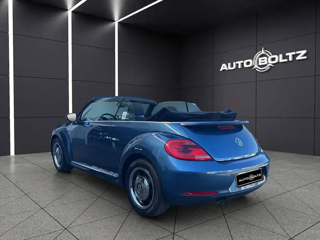 Gebraucht VW Beetle Design 110 PS (80 kW) 2016 Blau Kleinwagen