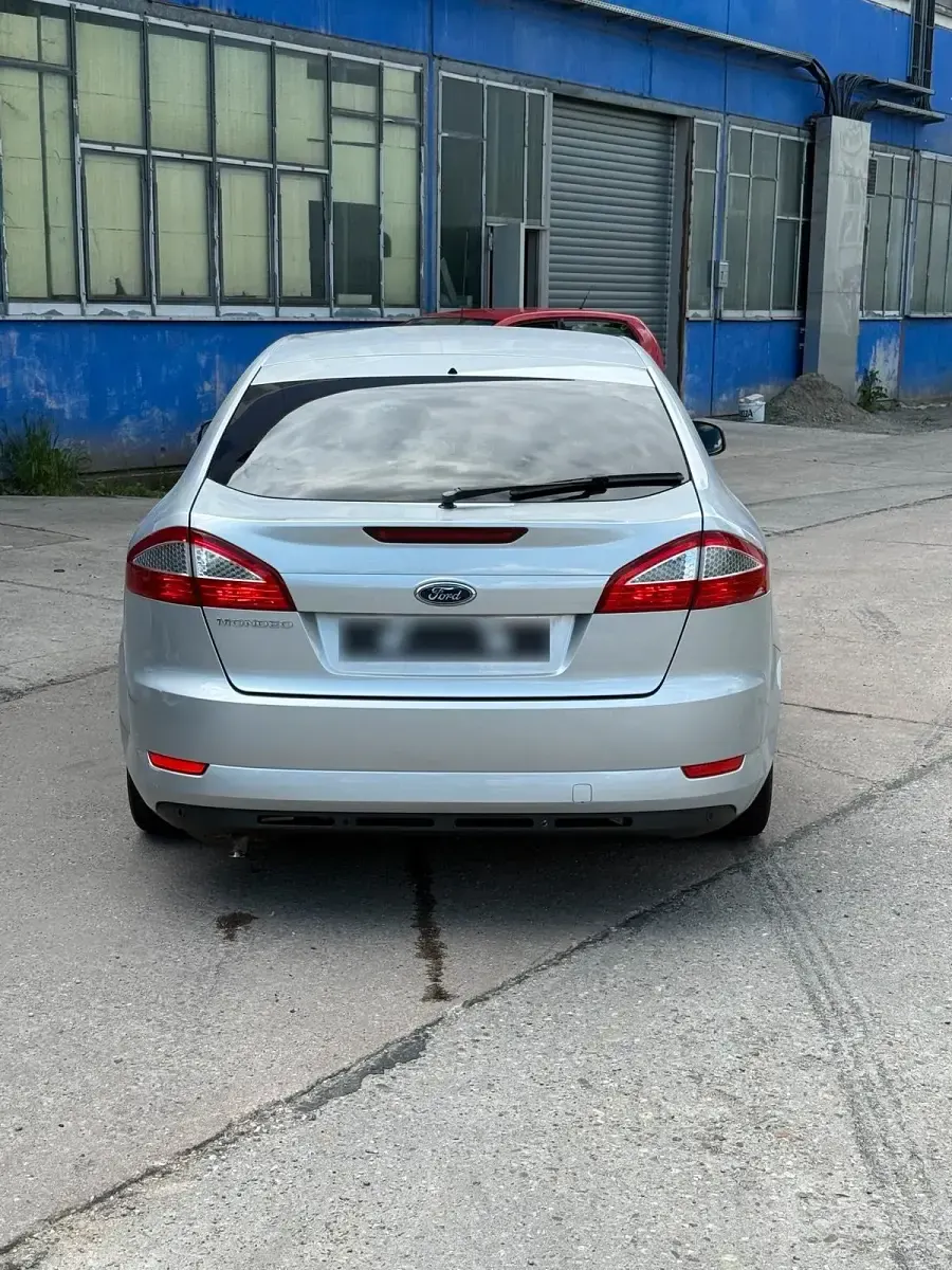 Gebraucht Ford Mondeo 125 PS (91 kW) 2009 Grau Limousine