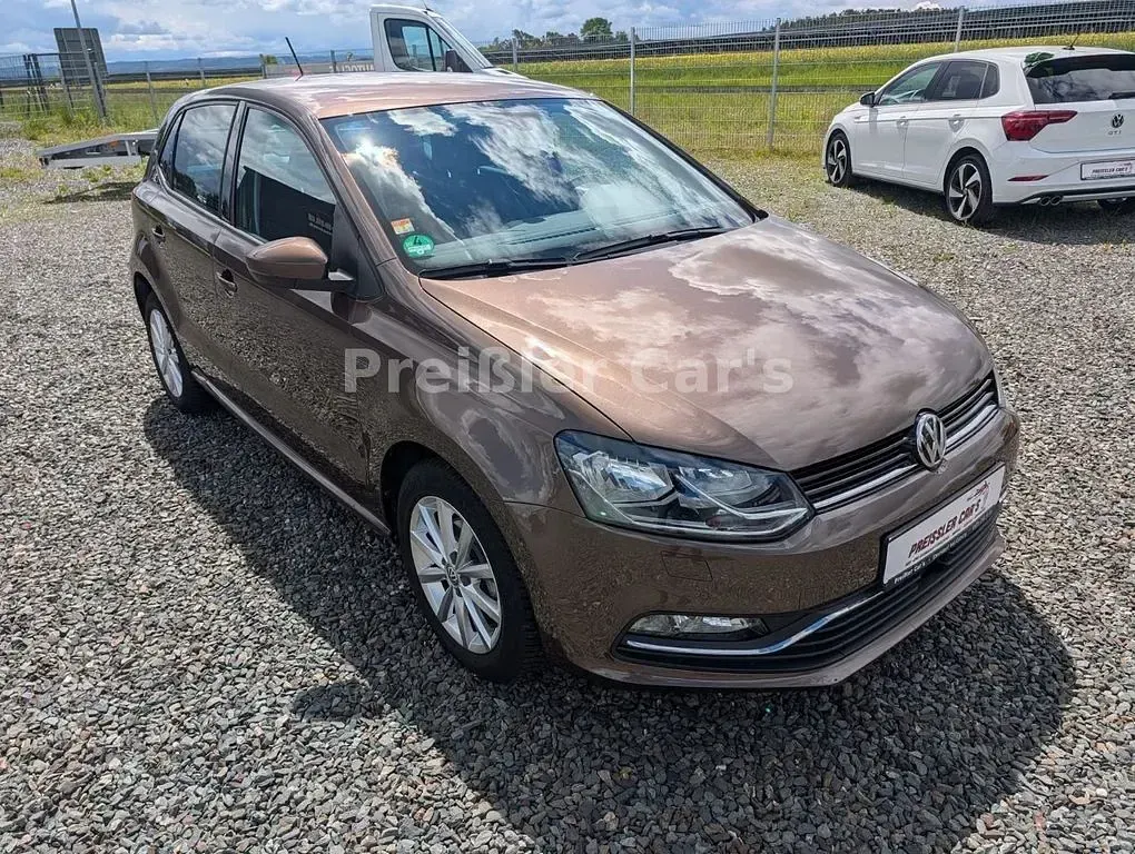 Używany VW Polo LOUNGE 90 KM (66 kW) 2015 Brązowy Hatchback