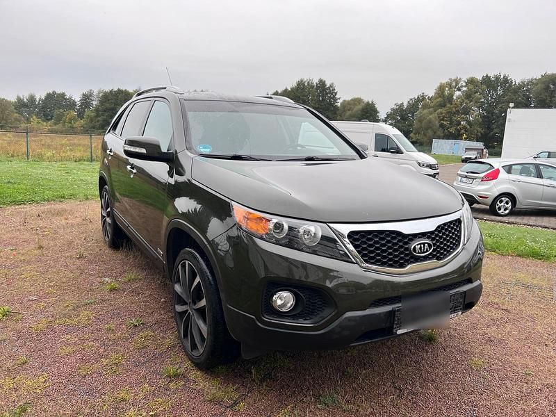 Grün Gebraucht 2012 Kia Sorento 2 SUV | 6.800 € (Guter Preis) - Bild 1/4