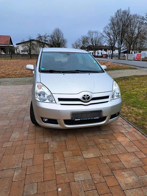 Gebraucht Toyota Corolla Verso 129 PS (94 kW) 2006 Silber Van / Kleinbus