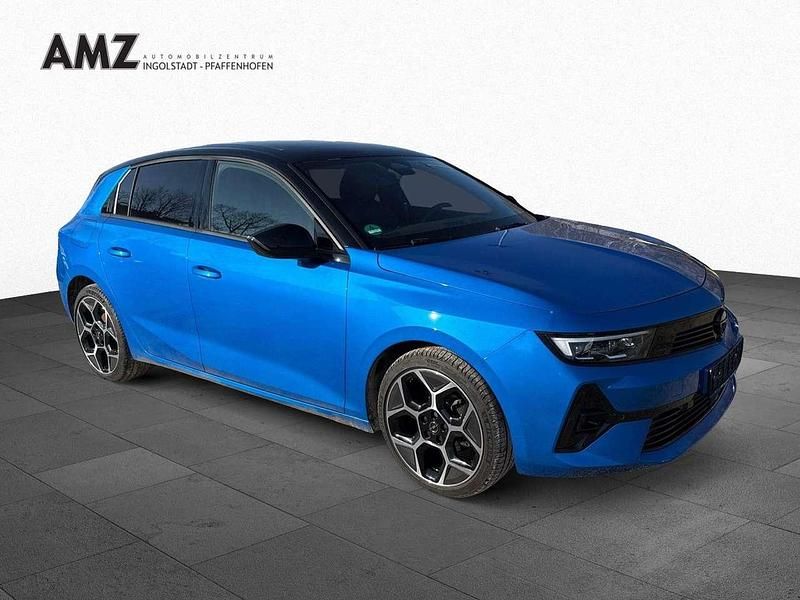 Gebraucht Opel Astra Ultimate 131 PS (96 kW) 2024 Blau/typ aussenverkleidung metallic drei (metallic) Limousine