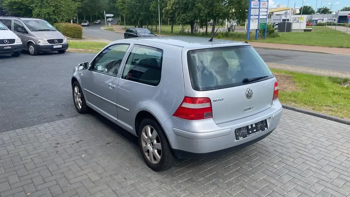 Gebraucht VW Golf IV Pacific 75 PS (55 kW) 2003 Silber Limousine
