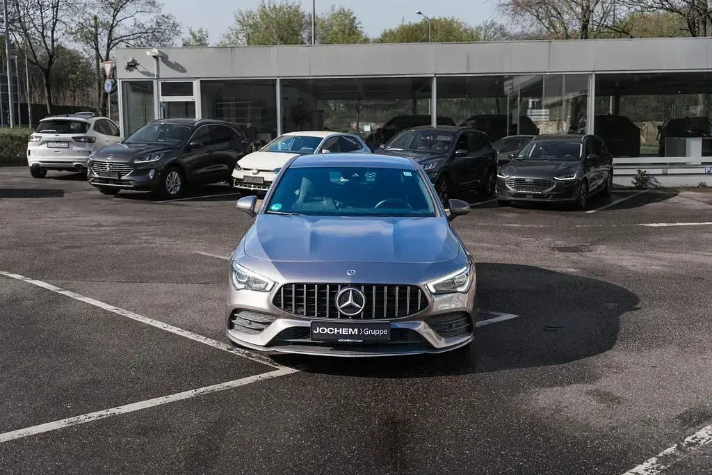 Gebraucht Mercedes CLA180 AMG line 136 PS (100 kW) 2020 Grau Coupé