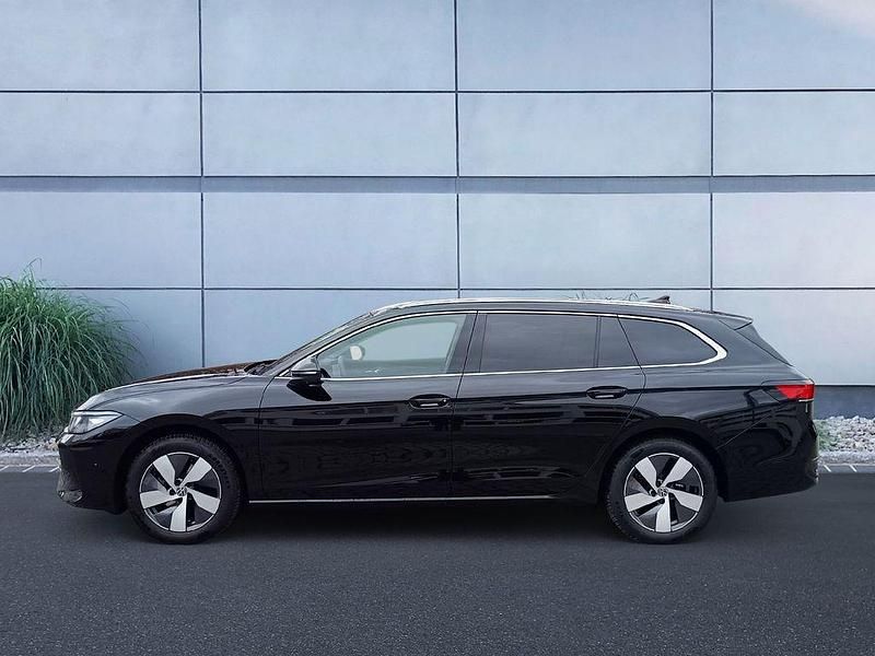 Gebraucht VW Passat Business 150 PS (110 kW) 2025 Grenadillschwarz metallic Kombi