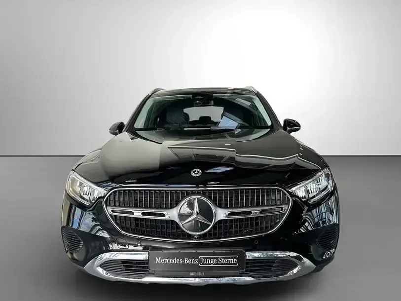 Gebraucht Mercedes GLC200 Avantgarde 204 PS (150 kW) 2025 Schwarz SUV
