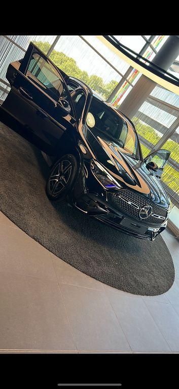 Schwarz Gebraucht 2023 Mercedes GLC220 SUV | 49.990 € (Fairer Preis) - Bild 1/4