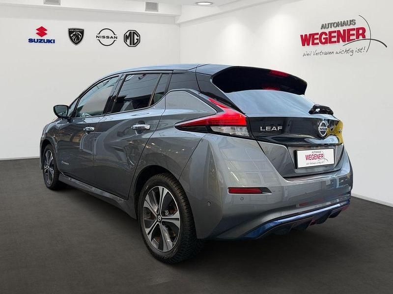 Gebraucht Nissan Leaf Tekna 160 kW (218 PS) 2020 Dark grey m/black m Kleinwagen