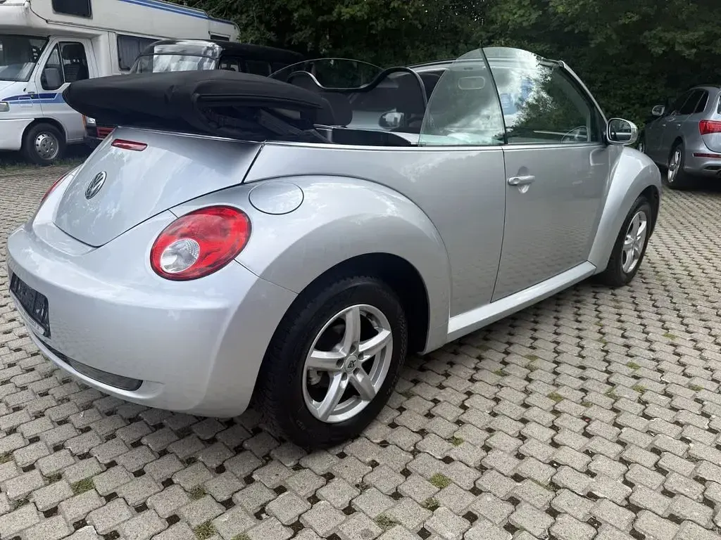 Gebraucht VW New Beetle Cabriolet Highline 102 PS (75 kW) 2007 Silber Cabrio